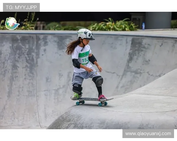 成都攀岩队在世界滑板锦标赛中以65分稳居积分榜首位