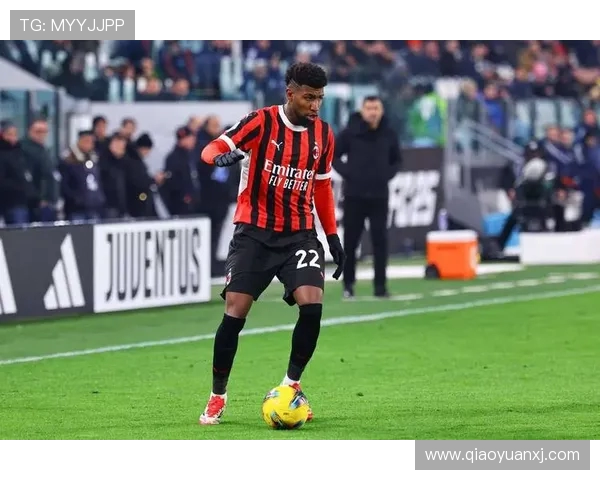 国米与米兰的激烈对抗背后隐藏的历史恩怨与球迷冲突解析